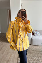 Cargar imagen en el visor de la galería, Camisa Vint yellow